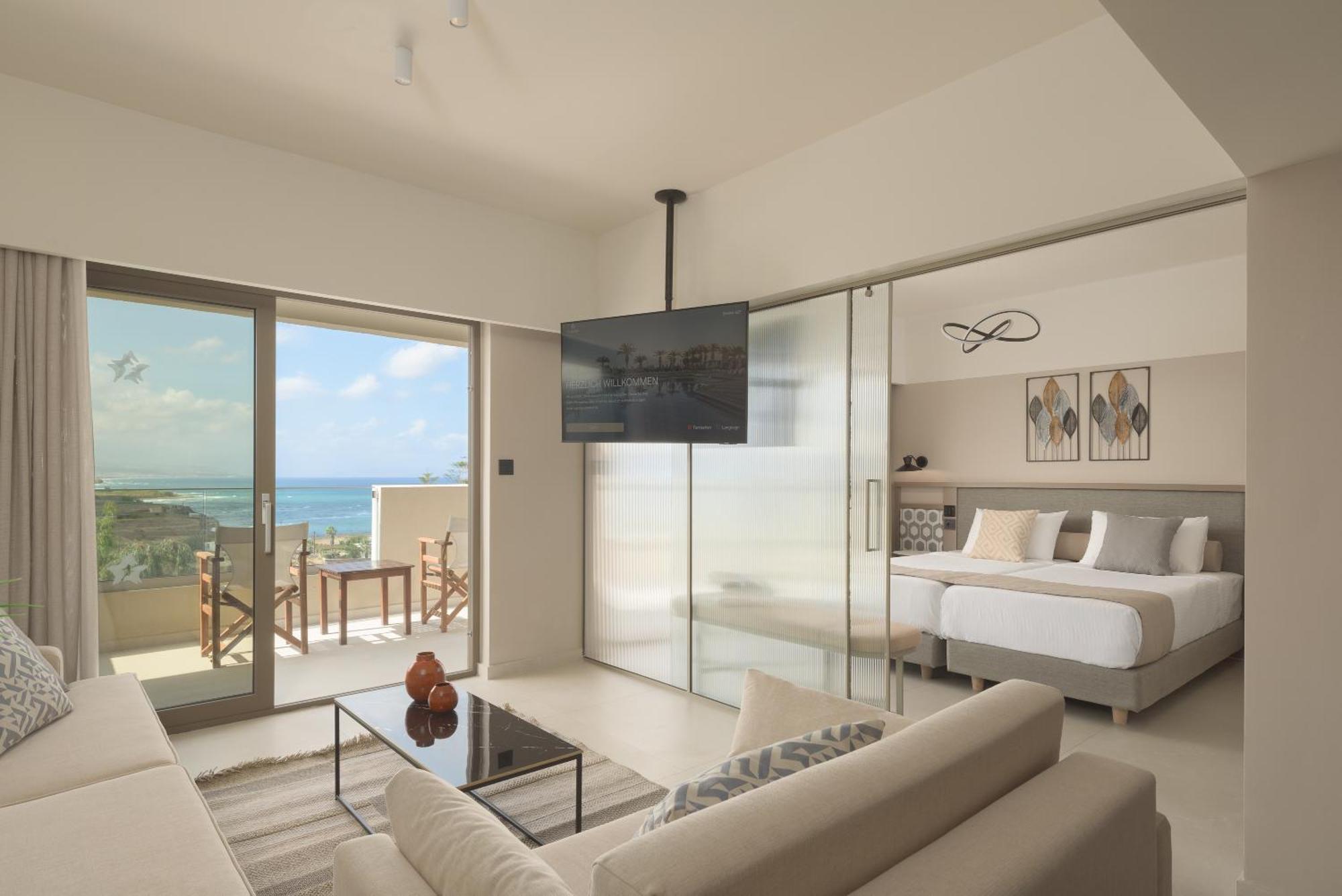 Junior Suite mit seitlichem Meerblick