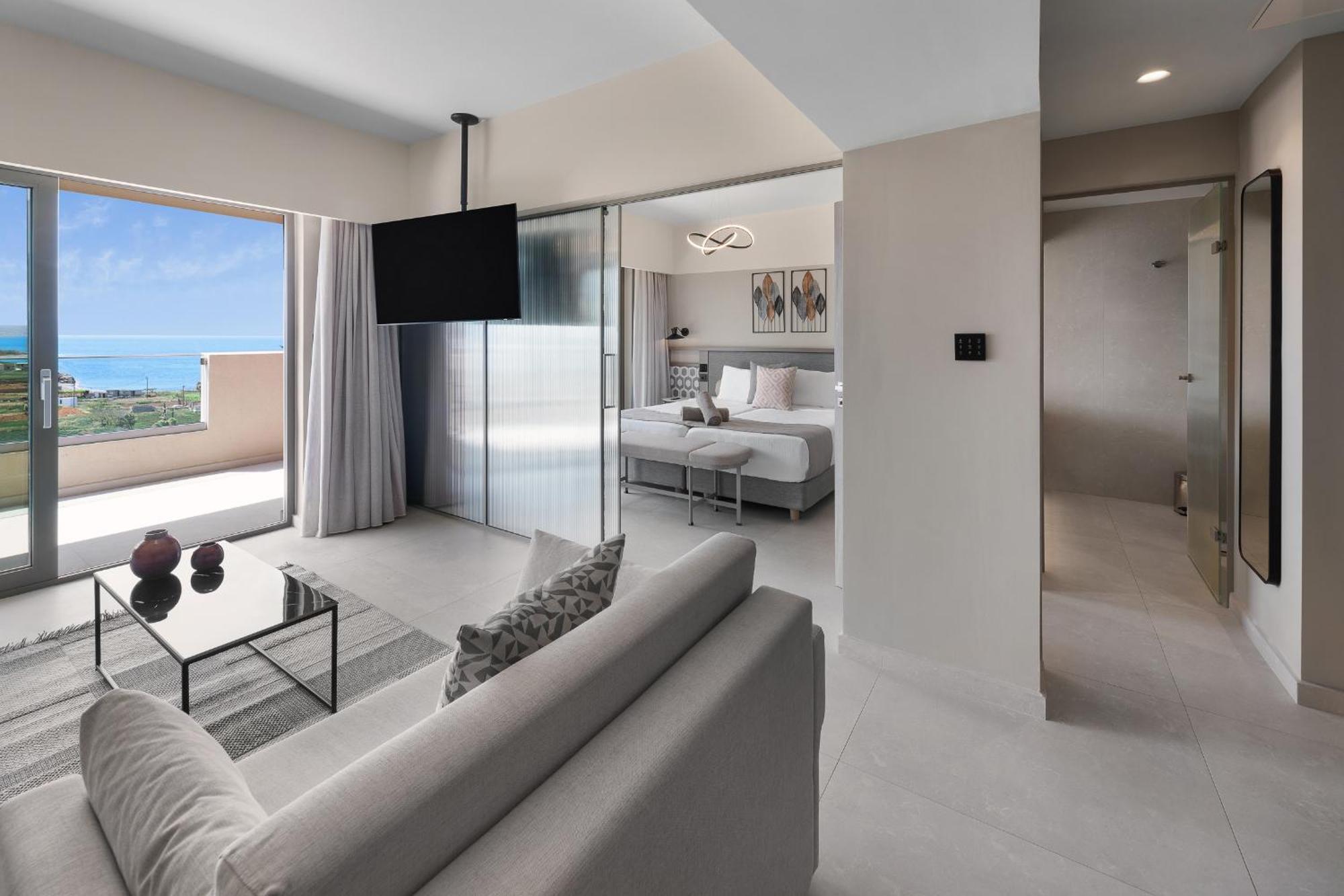 Junior Suite Side Sea View